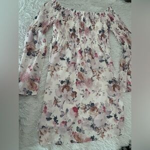 Beautiful Floral Dress~Sz L~Stretch Top & Flowy Material & BuiltIn Slip Liner.